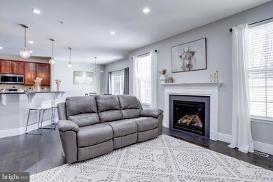 3313 Eagle Ridge Dr, Woodbridge, VA 22191 - photo 7