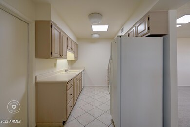 17215 N Pinion Ln, Sun City, AZ 85373 - photo 4