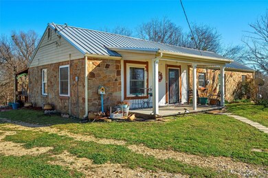 121 Slay Ln, Weatherford, TX 76087 - photo 2