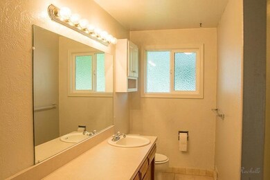 3376 Edella St, Central Point, OR 97502 - photo 5