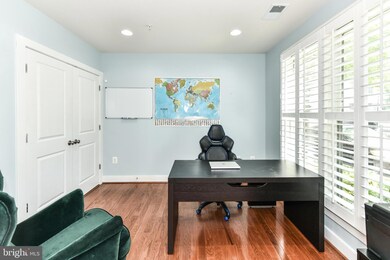 830 Snowden Hallowell Way, Alexandria, VA 22314 - photo 4