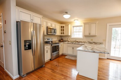 318 Brickett Hill Rd, Pembroke, NH 03275 - photo 5