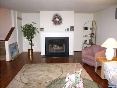 233 Steeplechase Cir, Wilmington, DE 19808 - photo 4