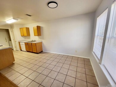 892 Sagewood Trail unit 894, San Marcos, TX 78666 - photo 4