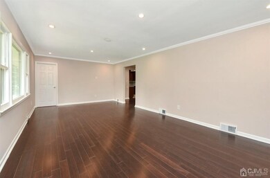 862 Ridge Rd, Monmouth Junction, NJ 08852 - photo 4