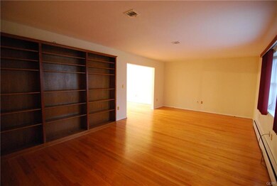 1293 Butternut Ln, Macungie, PA 18062 - photo 4