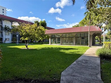 Granada Dadeland unit 219W, Miami, FL 33143 - photo 4