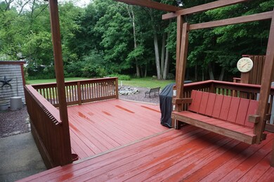 7 Dianthus Rd, Holbrook, MA 02343 - photo 5