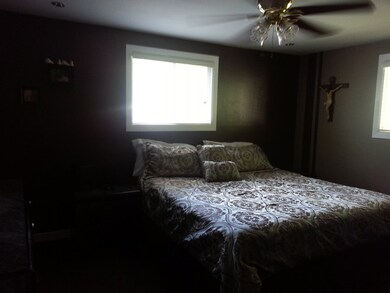 1510 N Berwick Blvd, Waukegan, IL 60085 - photo 7