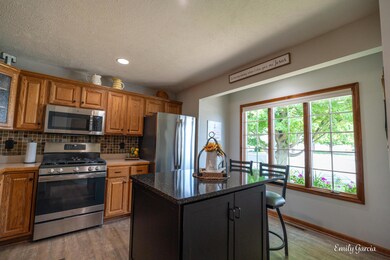 1571 Castlemaine Dr-10