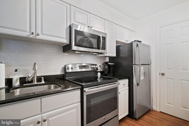 5810 Inman Park Cir unit 200, Rockville, MD 20852 - photo 6