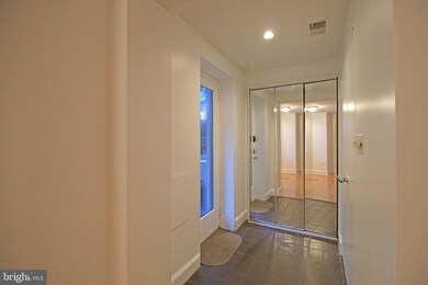 1302 Rhode Island Ave NW unit B, Washington, DC 20005 - photo 4