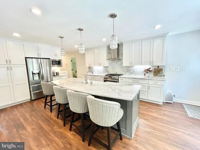 10811 Seven Oaks Ct, Spotsylvania, VA 22553 - photo 4