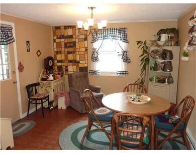 15 Merritt St, Canaan, ME 04924 - photo 4