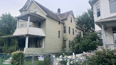 482 Chestnut St, Springfield, MA 01107 - photo 2