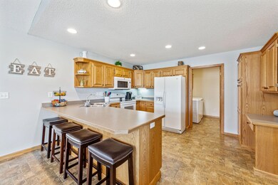 Spacious kitchen with lots of cupboard space