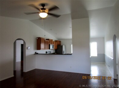 9062 S 257th East Place, Broken Arrow, OK 74014 - photo 2