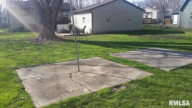 3219 Clover Hills Dr, Bettendorf, IA 52722 - photo 6