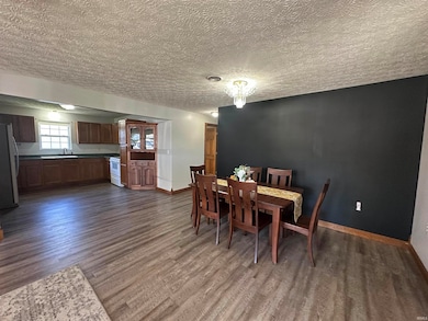 540 F St NE, Linton, IN 47441 - photo 4