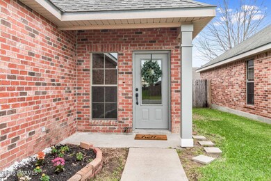 2-web-or-mls-406 Common Pointes Dr-14