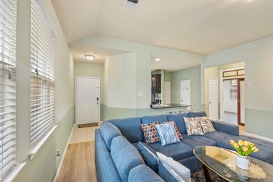 12658 Redbud Villa Ln, Houston, TX 77086 - photo 3