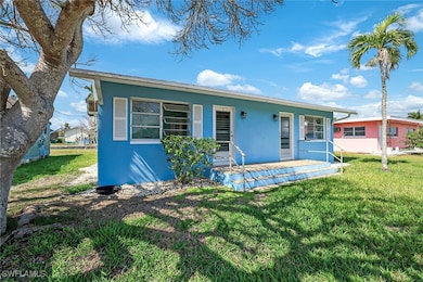 110 East Ct, Goodland, FL 34140 - photo 3