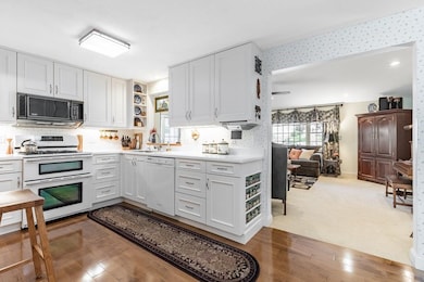 63 Greenough St, Haverhill, MA 01832 - photo 6