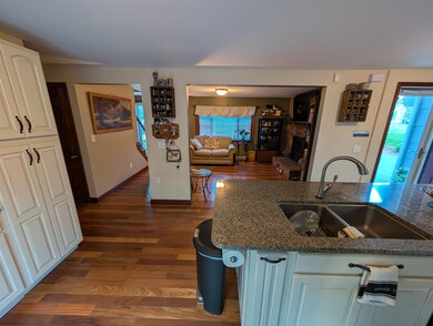 Kitchen /Living room