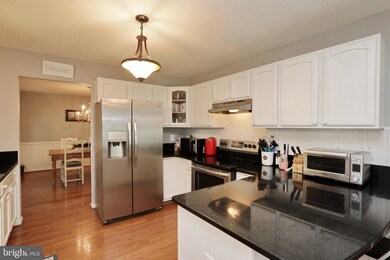 14610 Honeysuckle Way, Swan Point, MD 20645 - photo 5