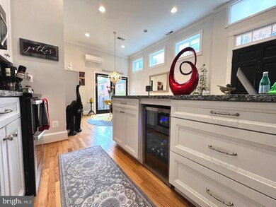 515 S Sharp St, Baltimore, MD 21201 - photo 6