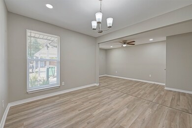 6302 French Chateau Dr, Houston, TX 77088 - photo 5