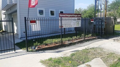 619 Link Rd, Houston, TX 77009 - photo 2