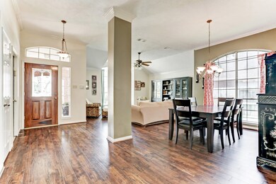 7919 Hidden Oaks Ln, Houston, TX 77095 - photo 5