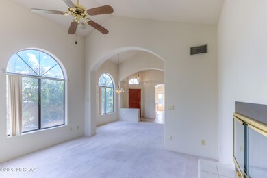 11 Living Room photo b
