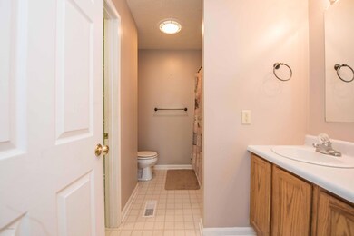 768 Helmwood Cir, Mount Washington, KY 40047 - photo 7