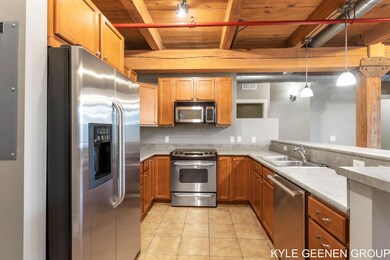 17-web-or-mls-533 Columbia Ave, Holland