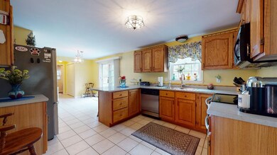 22 Jamil Ln, Salem, NH 03079 - photo 3