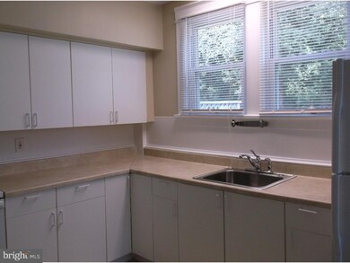 109 Franklin St, Swedesboro, NJ 08085 - photo 5