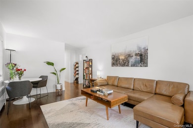 Tappan Manour Condominium unit T2, Tarrytown, NY 10591 - photo 6