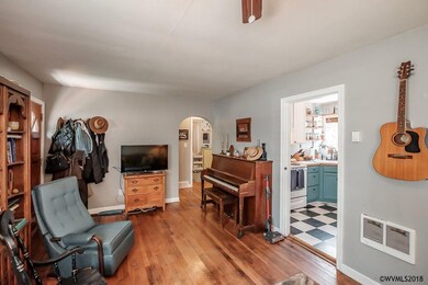 1090 13th Ave SW, Albany, OR 97321 - photo 6