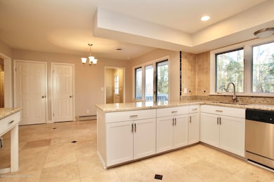 7 Westgate Ct, Colts Neck, NJ 07722 - photo 4