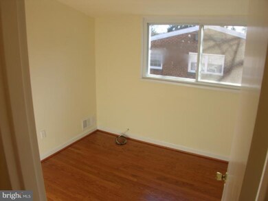 202 E Taylor Run Pkwy, Alexandria, VA 22314 - photo 7