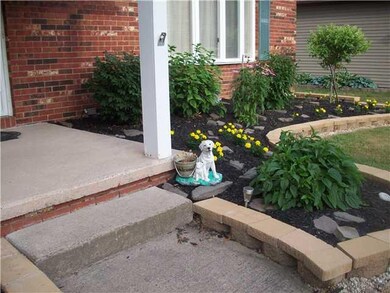 1457 Fairfield Dr, North Tonawanda, NY 14120 - photo 2