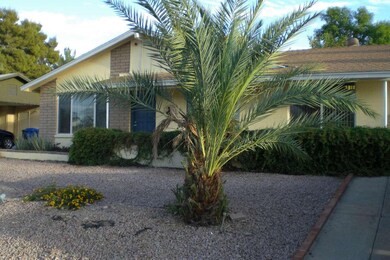 2535 East three qtr front entry