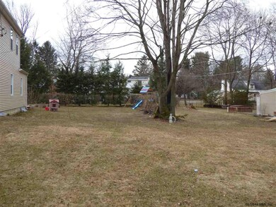 6 Surrey Rd, Schenectady, NY 12302 - photo 3