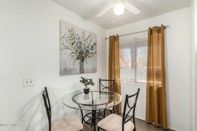 1810 E Blacklidge Dr unit 112, Tucson, AZ 85719 - photo 7