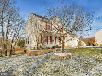 6598 Wicklow Dr, Sykesville, MD 21784 - photo 2