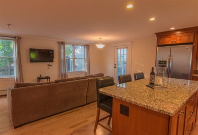 362 Hanover St unit 2, Portsmouth, NH 03801 - photo 7