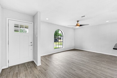 7610 Battleoak Dr, Houston, TX 77040 - photo 4