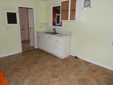 522 Oak Ln, Jacksonville, NC 28540 - photo 6